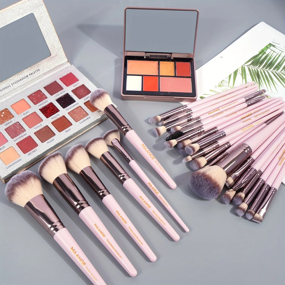 MAANGE Professional Makeup Brush Set Eye